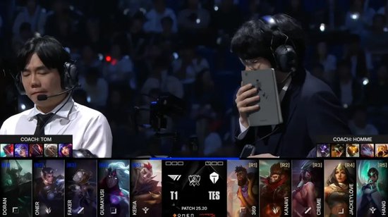 上单选手假装职业选手？1 Jiang Anbesa 错过了很多大招 + 致命地给了 Oh My God 赢得第一场比赛的机会