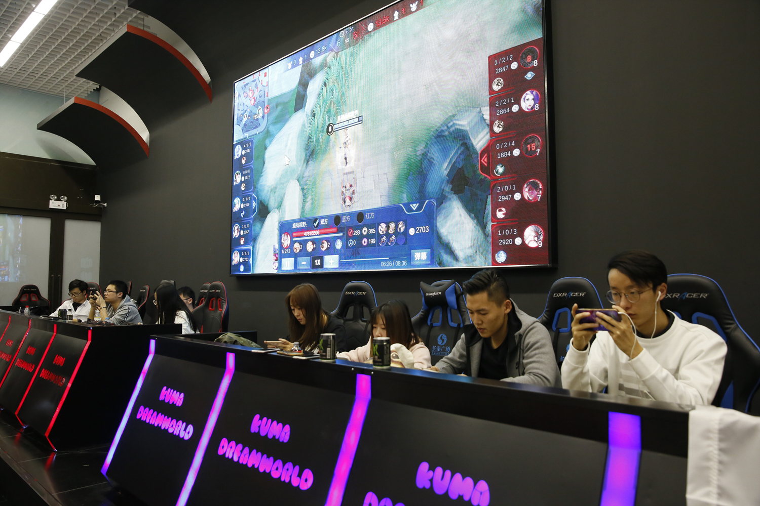 Entwords0：rookie他看着好像比去年老的更快了