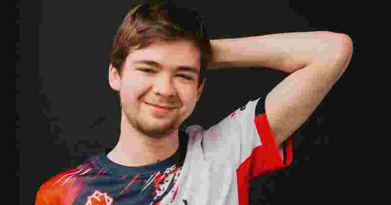 拳头国人画师潘诚伟PanDa更博，发布年度总结